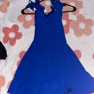 B smart, size 0 great condition my friend gave it to me worn twice overall.